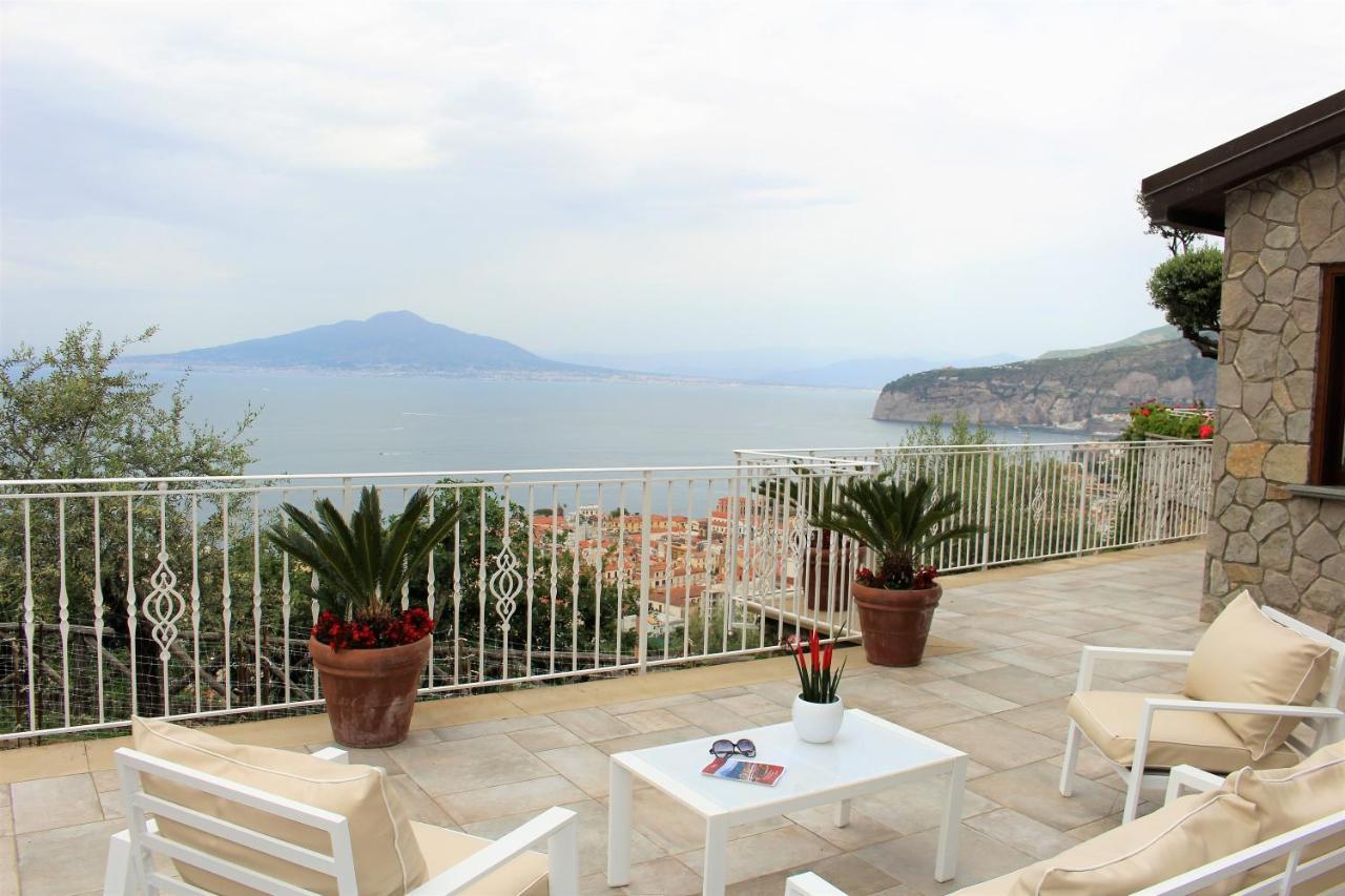 Mirasorrento Vila Exterior foto