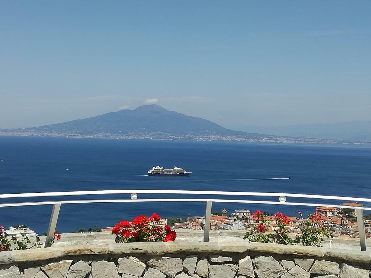 Mirasorrento Vila Exterior foto